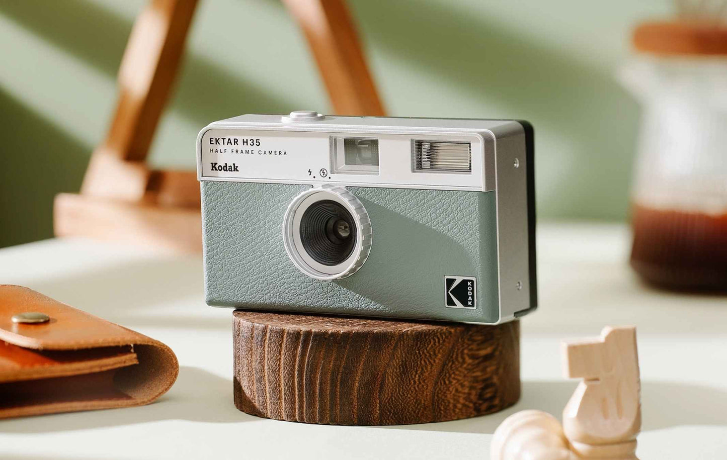 KODAK EKTAR H35 Half Frame Camera
